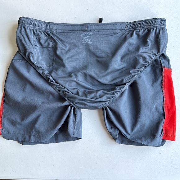 NWT Brooks Sherpa 2-in-1 5” Running Shorts Swim Trunks Grey and Orange - Picture 13 of 17